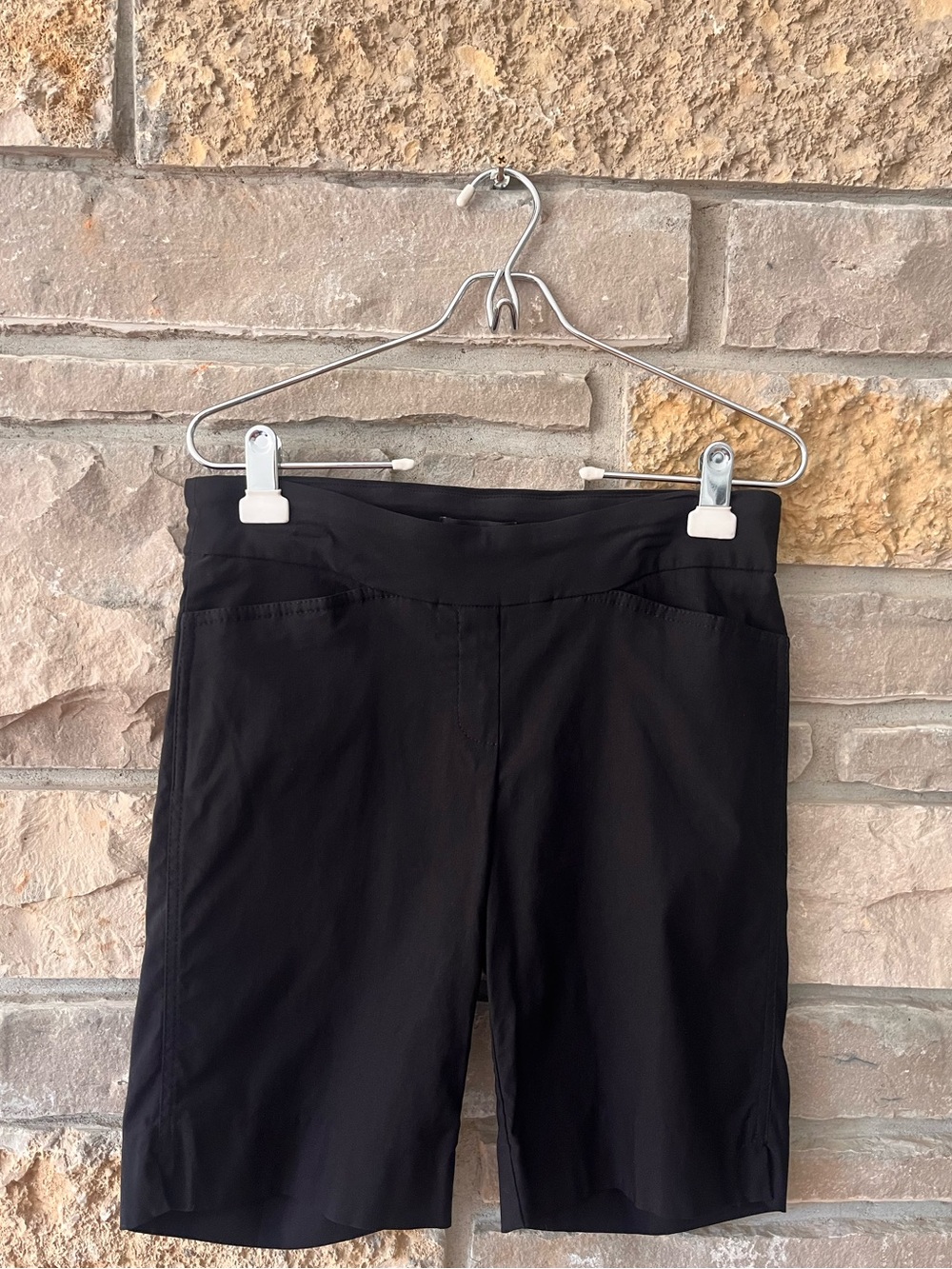 Hilary Radley Black Stretch Bermuda Shorts Size Medium
